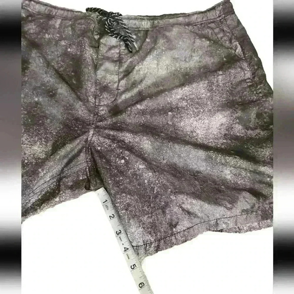 Urban Outfitters Mens Gray Space Print Drawstring Swim Trunk L - Picture 9 of 11